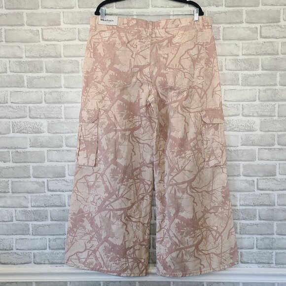 Refrain Printed Cargo Wide Leg Denim Jeans Pants NEW 33  Luxe Casual Streetwear - Picture 3 of 10